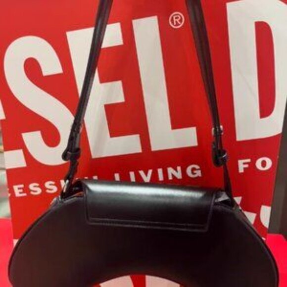 Diesel Women's Play-Crossbody Bag In Glossy Pu - Picture 5 of 6